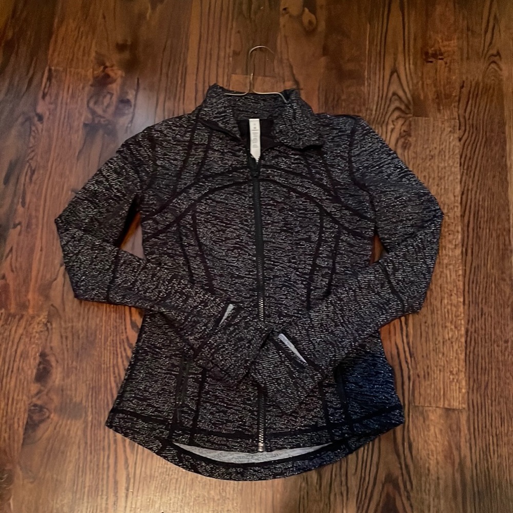 Black with white speckles define jacket size 6!!